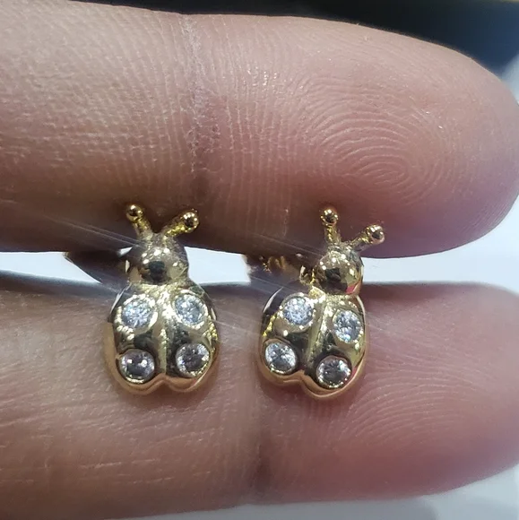 Earings - Picture 4 of 8